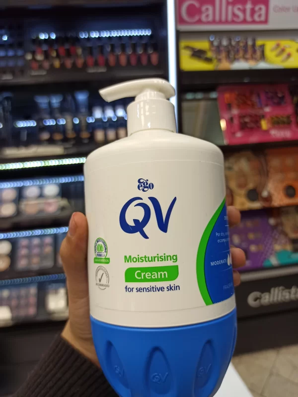 کرم مرطوب کننده پمپی کیووی Qv