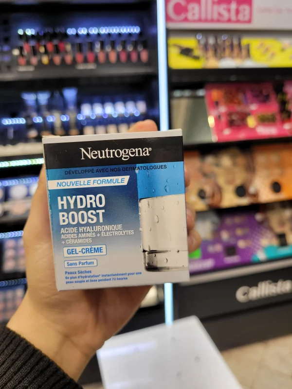 ژل-کرم-آبرسان-و-مرطوب-کننده-نوتروژینا-Hydro-Boost-فرانسه