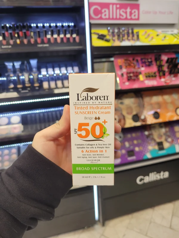 ضد آفتاب 6 کاره رنگی با +SPF50 مناسب پوست چرب رنگ لایت (روشن) لابورن